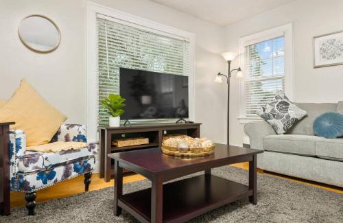 Newberg House | Edwards Retreat