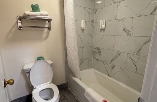 Wytheville Hotel | Edyn Hotel By Townhouse Wytheville US 52