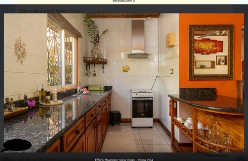 Mahe Island Villa | Effi Mountain View Colibri Villa