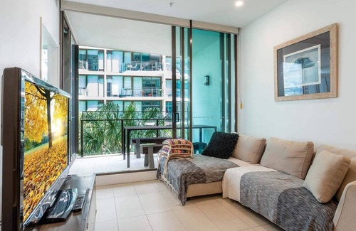 Newstead Apartment | Effortless Resort-style 2BR With Pool and Gym