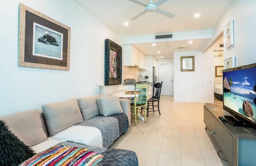 Newstead Apartment | Effortless Resort-style 2BR With Pool and Gym