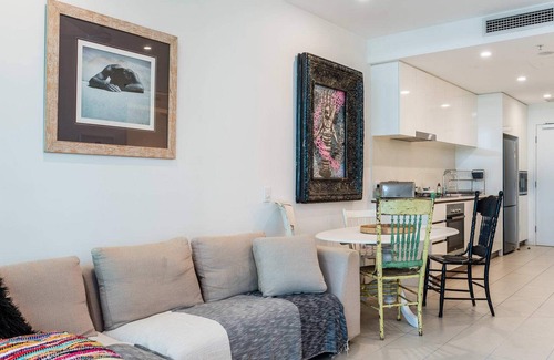 Newstead Apartment | Effortless Resort-style 2BR With Pool and Gym