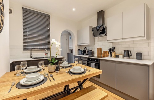Lincoln Cottage | Egon House - UK39578