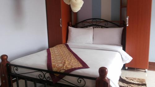 Kireka Hotel | Egret Pilgrims Inn
