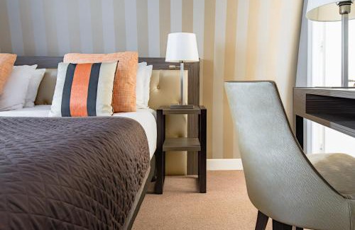 16th Arrondissement Hotel | Eiffel Kennedy
