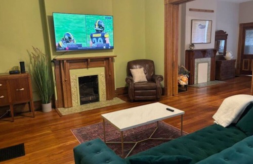 Chillicothe Apartment | Eighty Six