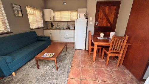 George Apartment | Eike Cottage