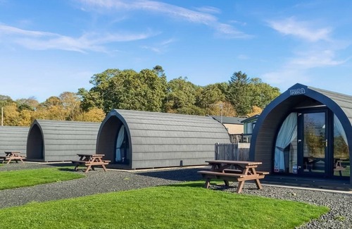 Coldstream House | Eildon Retreat - 3 Bedroom (Pet Friendly)