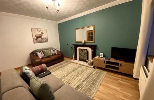 Coleraine House | Eileen's Cottage