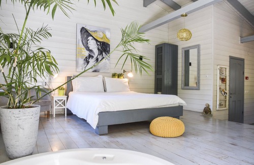 Ramot House | Eili Suites