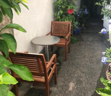 Frankweiler Apartment | einfache Monteurwohnung mit WLAN und Sat Tv, Netflix