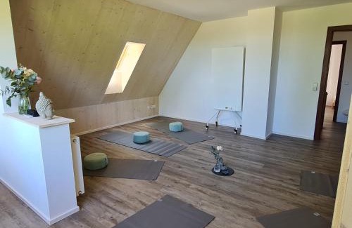 Dettingen unter Teck Apartment | Einssein-Bergfried 120 qm Apartments mit Terrasse und Panoramablick