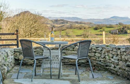 Pentrefelin House | Eisteddfa Country House Cottages