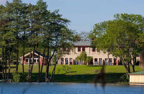 Muritz Apartment | Eisvogel - Ihr Rückzugsort am Loppiner See