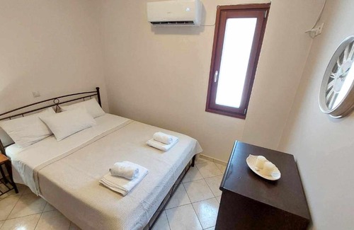 Vathy Apartment | Ekati Apartment