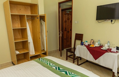Mbarara Hotel | Ekhaya Crescent Hotel