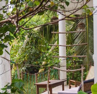 Weligama Hotel | EKUKU lake houses