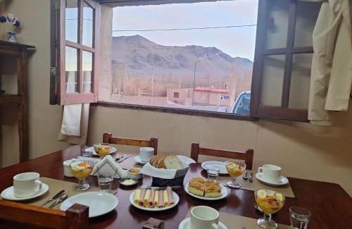 Antofagasta de la Sierra Department Bed & Breakfast | El amanecer