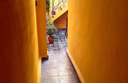 Old Havana Apartment | El Angel
