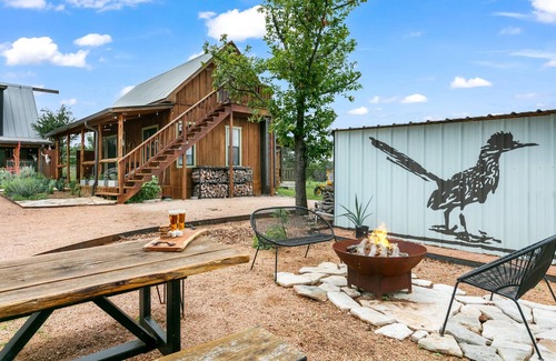 Fredericksburg Cabin | El Camino Ranch Cabin | 2/1 | Pet Friendly | Wet Bar