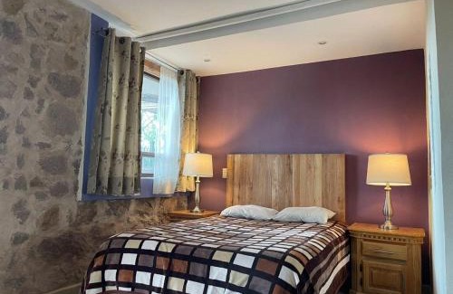 Santa Fe de la Laguna Hotel | El Campirano Restaurante & Hotel