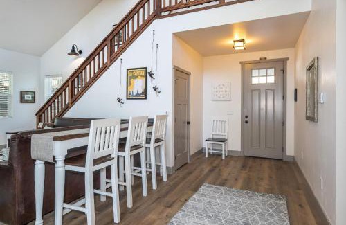 Yosemite West House | El Capitan Loft