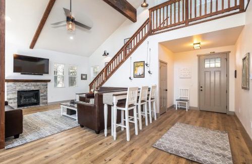 Yosemite West House | El Capitan Loft