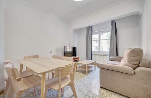 Logrono City Centre Apartment | El Capricho by Clabao