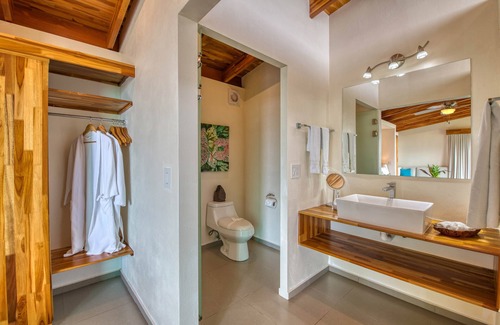 Playa Tortuga Hotel | El Castillo Boutique Luxury Hotel