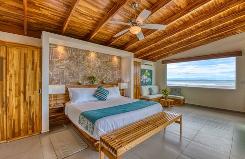 Playa Tortuga Hotel | El Castillo Boutique Luxury Hotel
