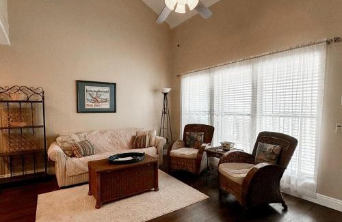 El Centro Beach Apartment | El Centro Villas #506C