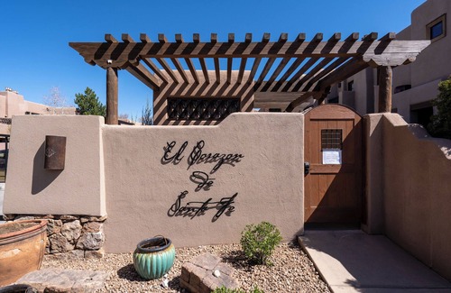 Downtown Santa Fe House | El Corazon by VTrips