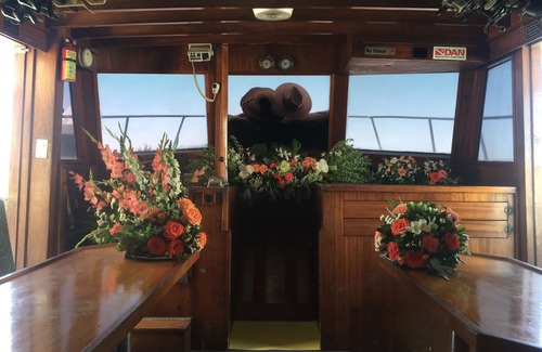 La Paz Boat Rental | El Duque Adventures In The Sea Of Cortez And Beyond
