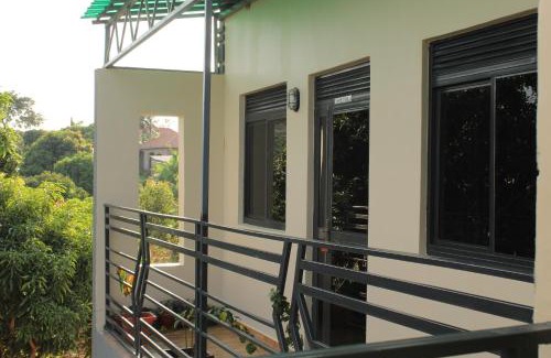 Entebbe Bed & Breakfast | EL-ELYON COUNTRYSIDE Hotel Bwebajja