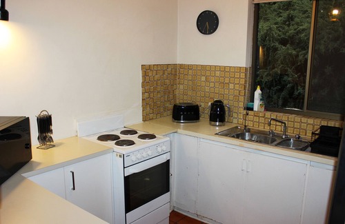 Ironbank House | El Kadera - Cosy Flat in the Adelaide Hills