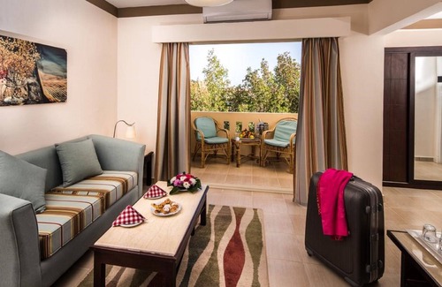 Al Ahyaa Hotel | El Karma Aqua Beach Resort