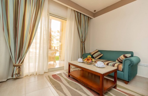 Al Ahyaa Hotel | El Karma Aqua Beach Resort