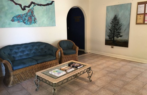 The Entrance Hotel | El Lago Waters Motel