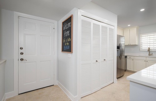 Sawgrass Condo | El Mar Villa | Oceanfront Luxury Condo with Sunroom Patio, Direct Beach Access +