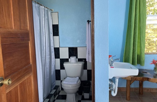 Ciudad Cortes Hotel | El Paraiso Azul