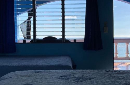 Ciudad Cortes Hotel | El Paraiso Azul