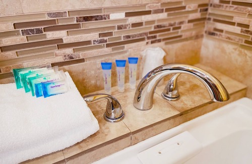 Studio City Hotel | El Patio Inn - Near Universal Studios Hollywood