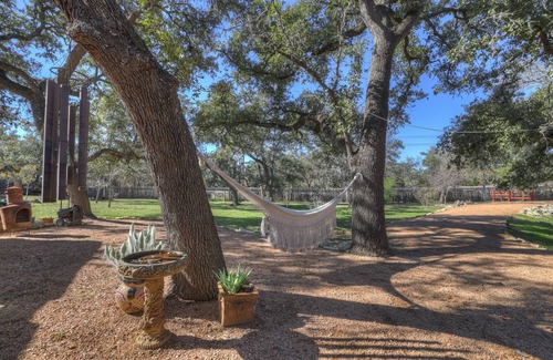 Driftwood House | El Ranchito on 5.78 Acres