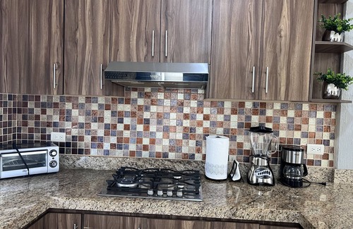 Las Jarretaderas House | EL ROBLE HOUSE, 10 MINUTES TO THE BEACH, 3 BEDROOMS, POOL AND AIR CONDITIONED