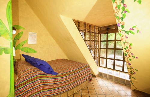 Montezuma Hotel | El Sano Banano Beachside Hotel