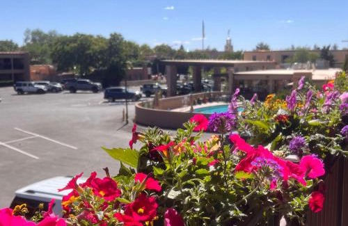 Downtown Santa Fe Hotel | El Sendero Inn, an Ascend Collection Hotel