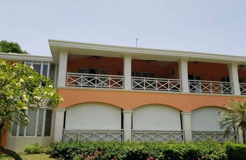 Guayacanes House | EL SUEÑO FAMILIAR, A 15 MINUTOS AEROPUERTO Y 5 DE LA PLAYA
