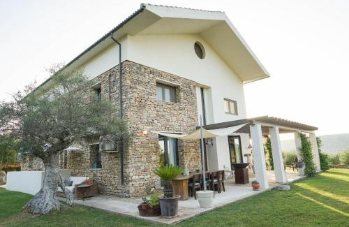 Ronda Villa | El Toro Blanco Luxury Villa in Andalucia