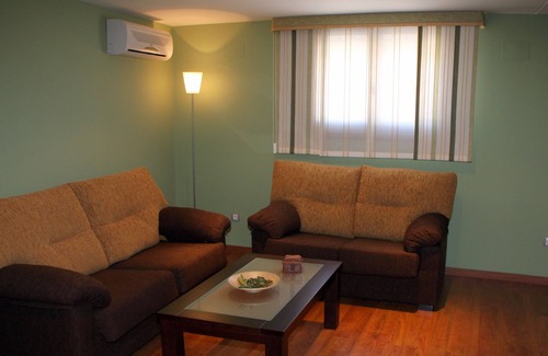 Campo de Criptana Apartment | EL YELMO DE MAMBRINO HOUSE - SOLANO (Maximum 2 adults + 2 children)