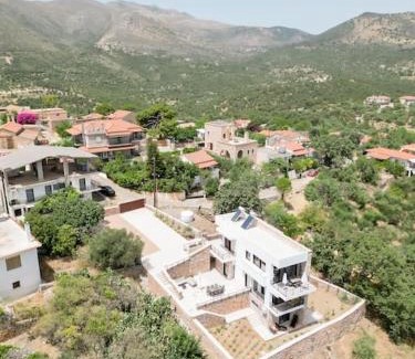 Skoutari Apartment | Elaída - Studio,Θέα θάλασσα & βουνό,Μάνη